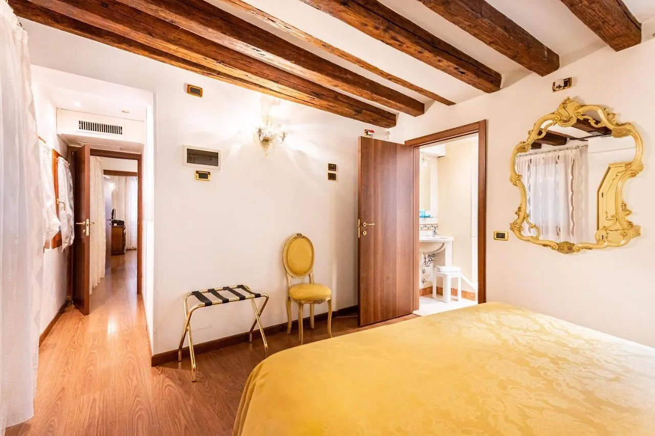Ca' Pinelli Lejlighed Venedig Italien